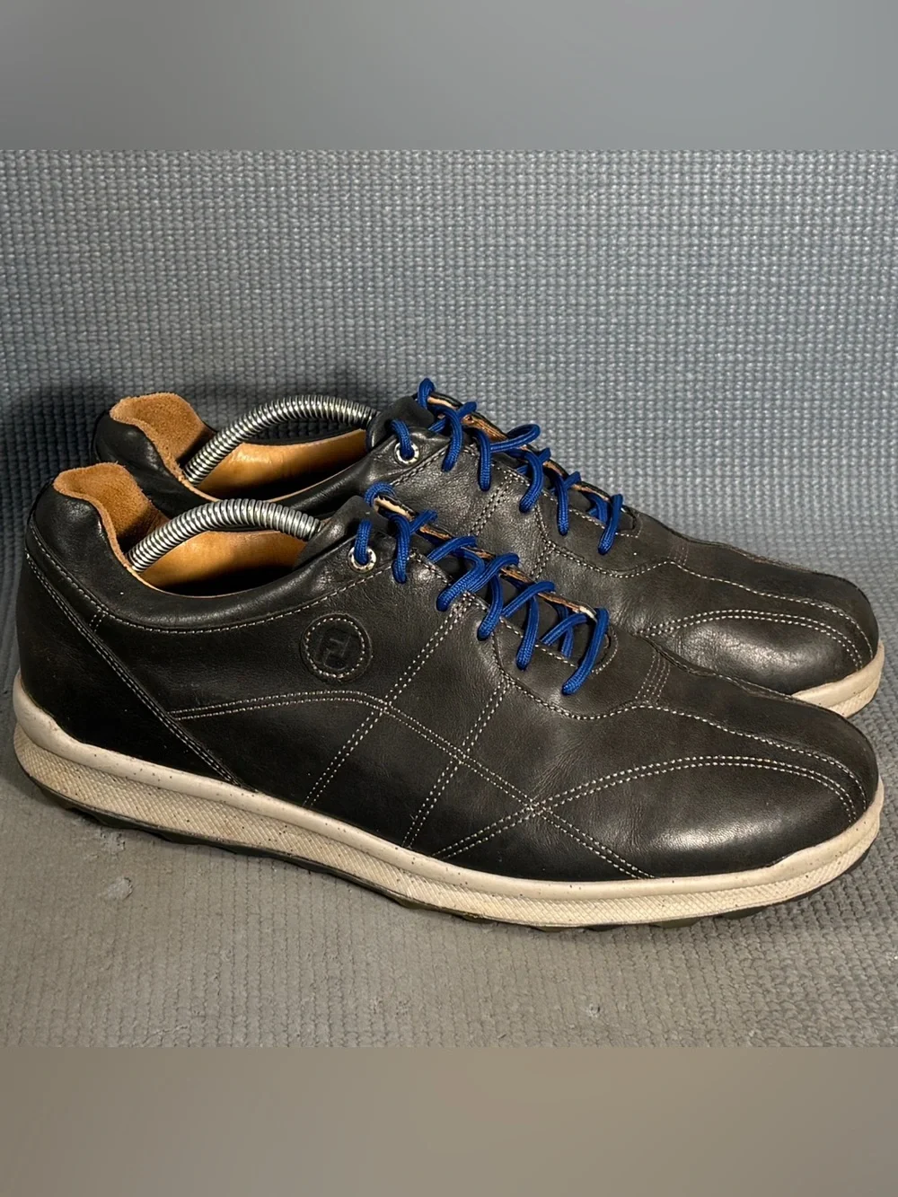 FootJoy Versaluxe Men’s Black Leather Soft Spike less Golf Shoes 57254 Size 11